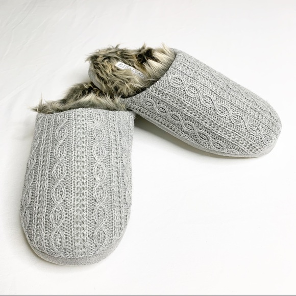 PJ Salvage Shoes - PJ Salvage Faux Fur Cable Knit Slippers M/L